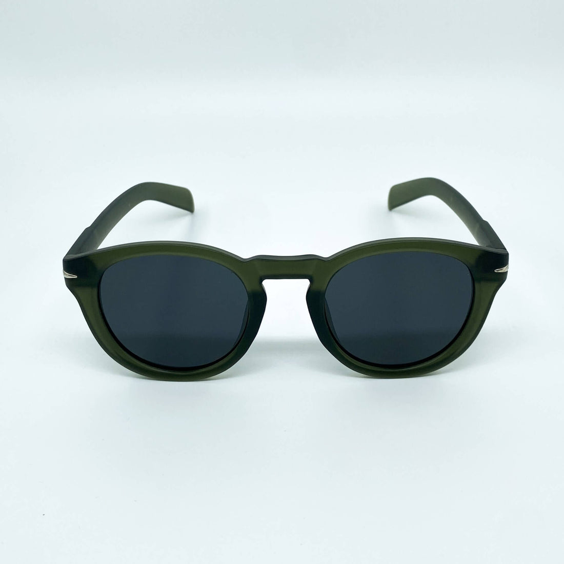 Alice vintage cat-eye sunglasses with a slim upswept frame and high-clarity lenses for a retro-chic urban and festival look - Party People.