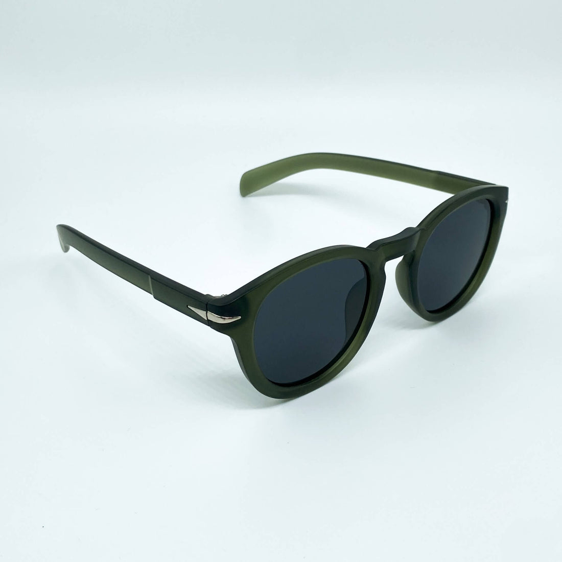 Alice vintage cat-eye sunglasses with a slim upswept frame and high-clarity lenses for a retro-chic urban and festival look - Party People.